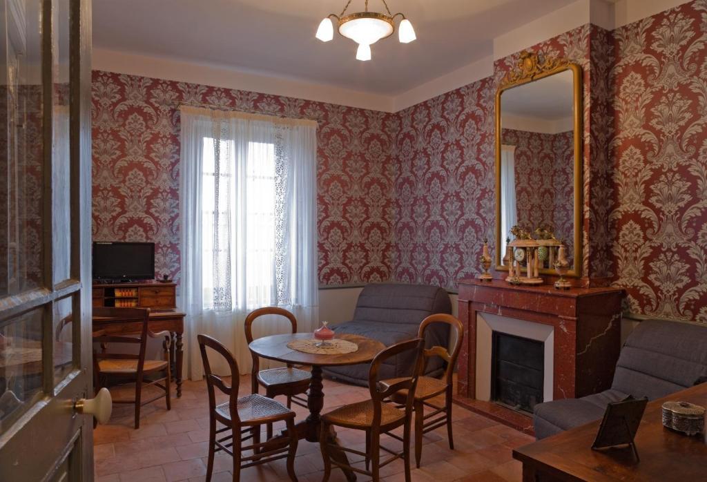 Logis Hotel - Restaurant La Marbrerie Caunes-Minervois Rom bilde